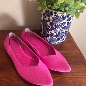 EUC Rothy’s The Point in Dragon Fruit